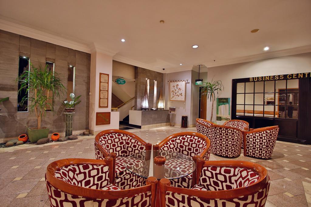 Hotel The Jayakarta Suites Bandung 4*